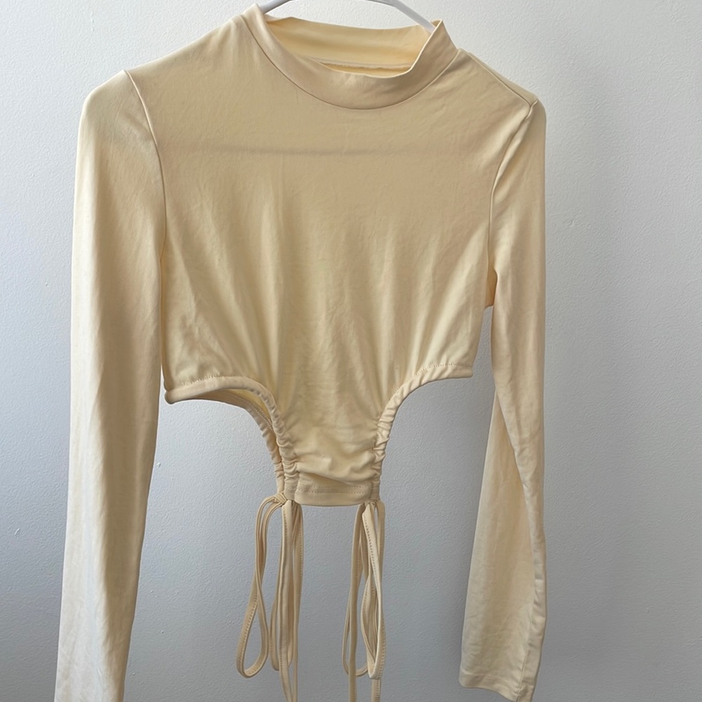 shein cream colored long sleeve crop top